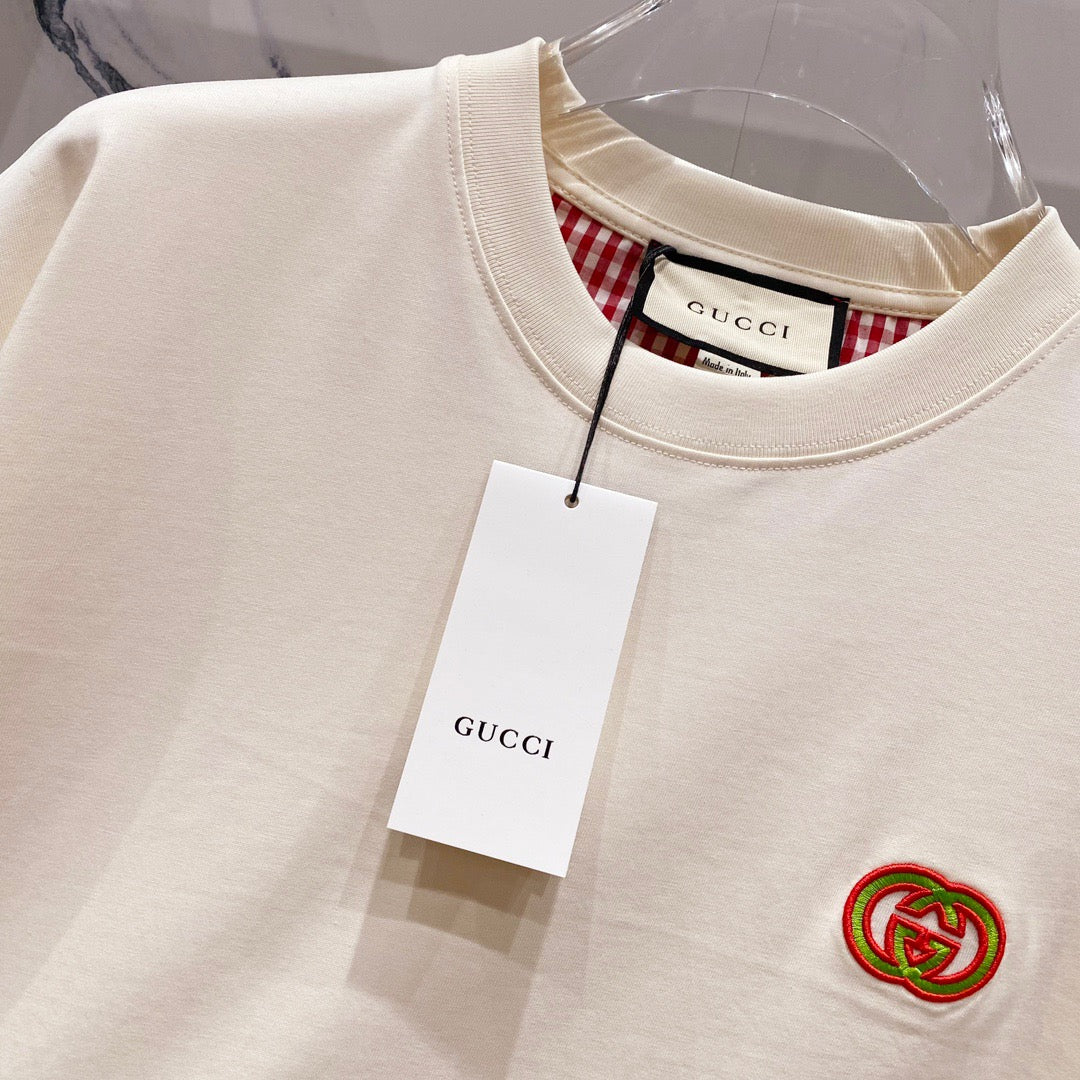 Gucci Blade Logo Printed T-shirt In Cream